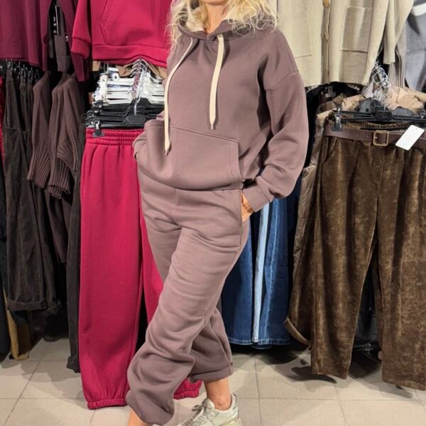 Šokoladinis Šiltas Laisvalaikio Kostiumėlis