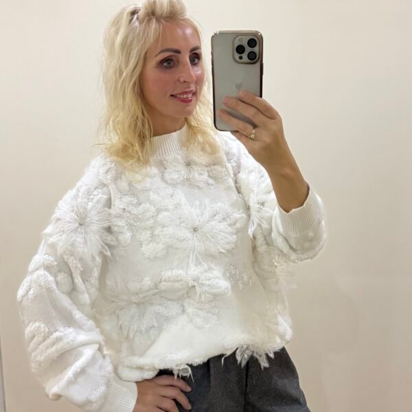 Baltas Kalėdinis Megztukas