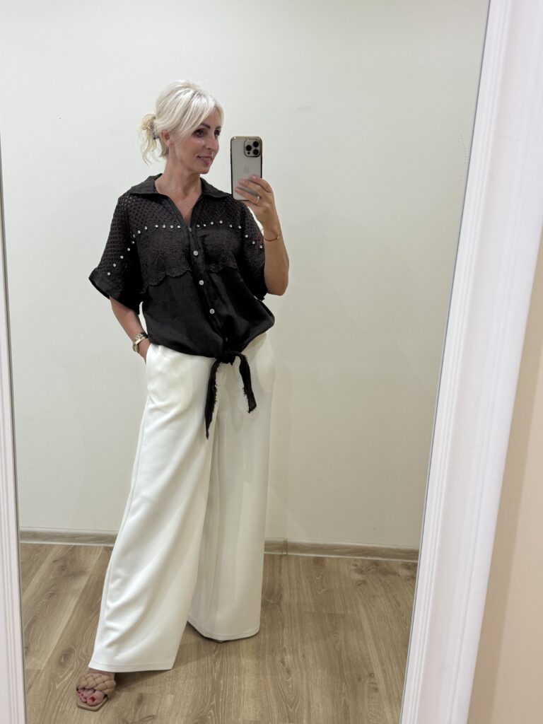 Lininė Palaidinė Su Perliukais Ir Nėriniais