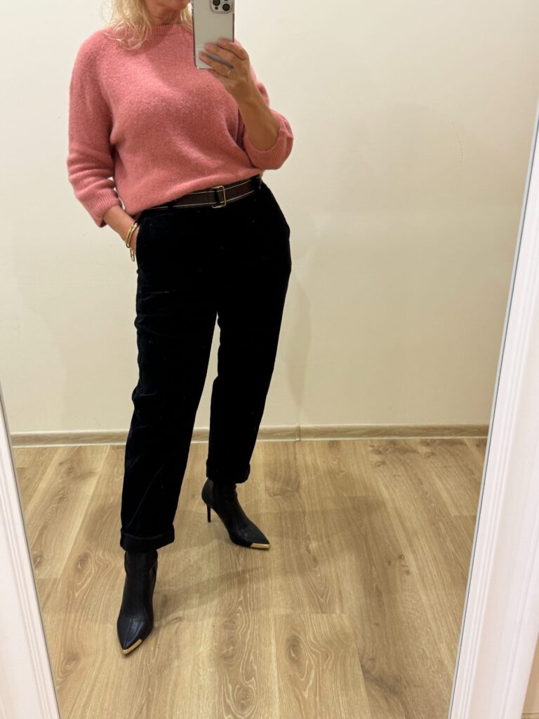 Juodi LIVANS Velvetai su Dirželiu🖤 — 1 nuotrauka